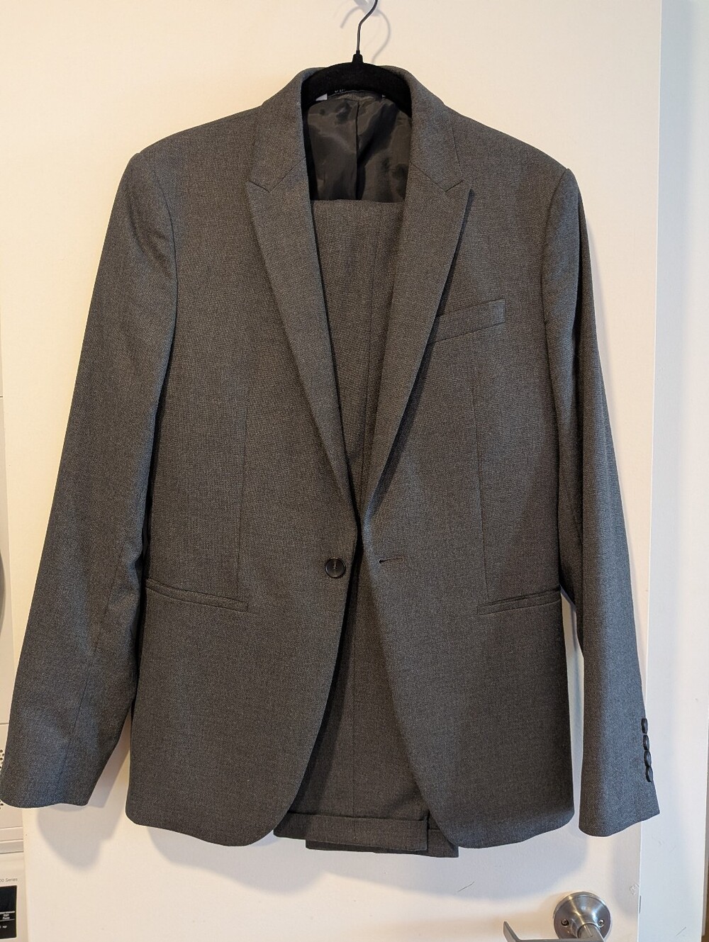 Zara Men's Gray Single-Breasted Suit - Blazer And Trousers